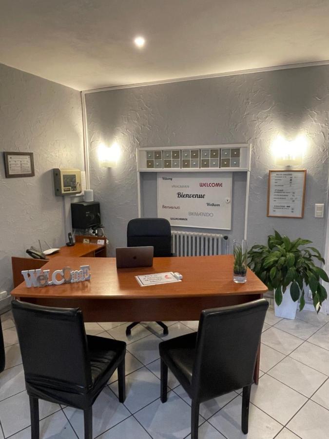 Contact Hotel Les Platanes Villeneuve Sur Lot Centre Dış mekan fotoğraf