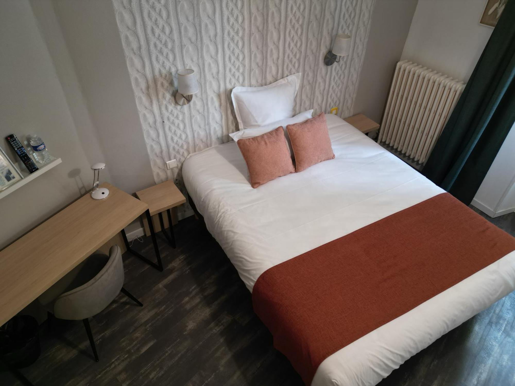 Contact Hotel Les Platanes Villeneuve Sur Lot Centre Dış mekan fotoğraf
