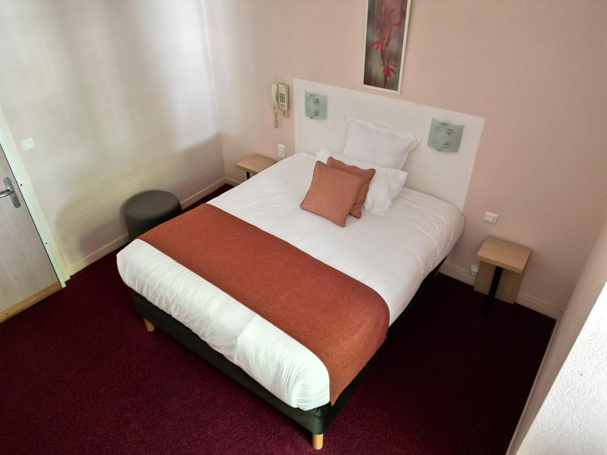Contact Hotel Les Platanes Villeneuve Sur Lot Centre Dış mekan fotoğraf