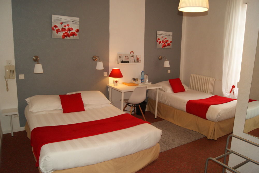 Contact Hotel Les Platanes Villeneuve Sur Lot Centre Dış mekan fotoğraf