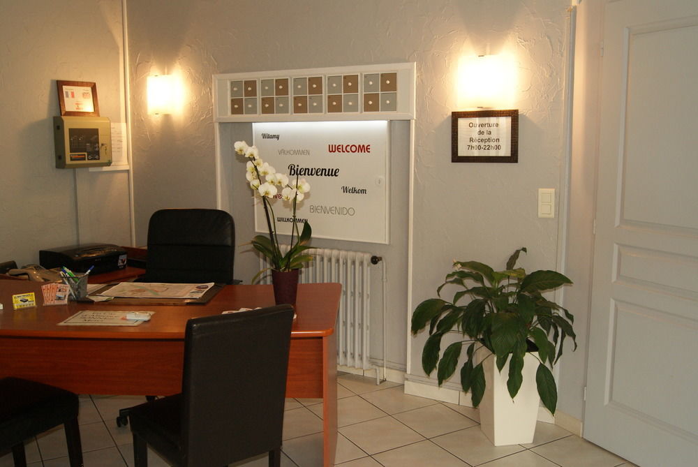 Contact Hotel Les Platanes Villeneuve Sur Lot Centre Dış mekan fotoğraf