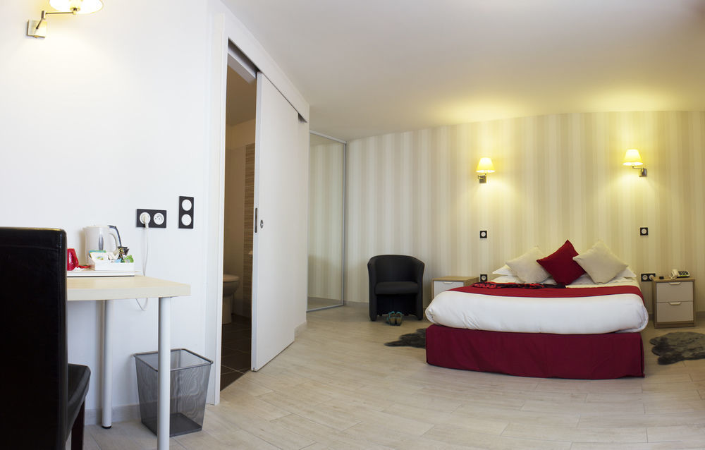 Contact Hotel Les Platanes Villeneuve Sur Lot Centre Dış mekan fotoğraf